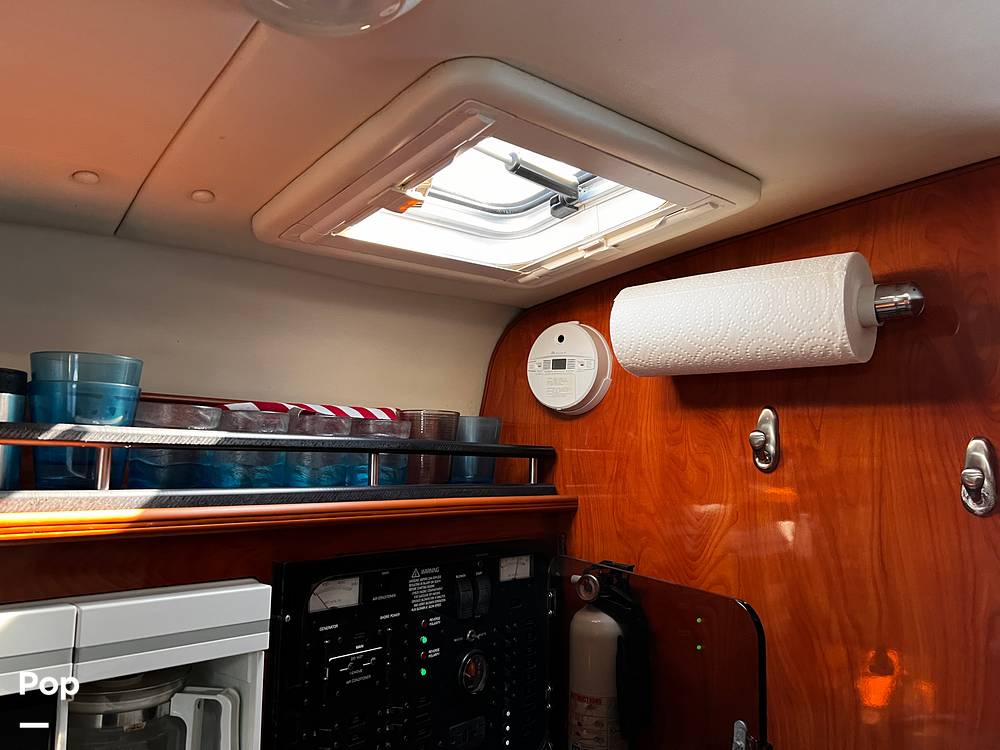 Slide: The Image of Rinker 320 Fiesta Vee 2005 - 15329290