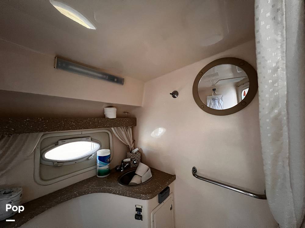Slide: The Image of Rinker 320 Fiesta Vee 2005 - 15329293