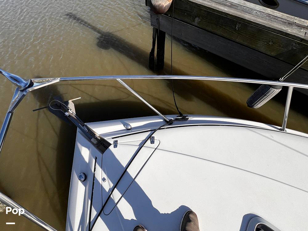Slide: The Image of Rinker 320 Fiesta Vee 2005 - 15329331