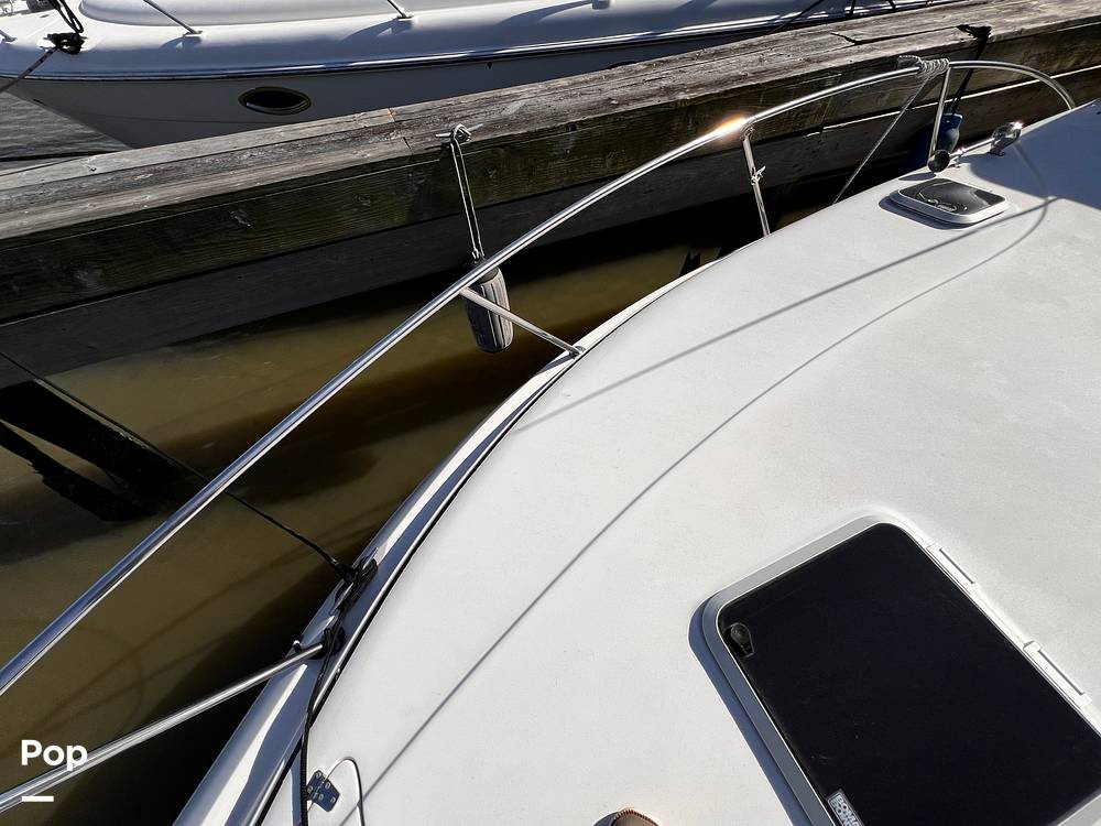 Slide: The Image of Rinker 320 Fiesta Vee 2005 - 15329332