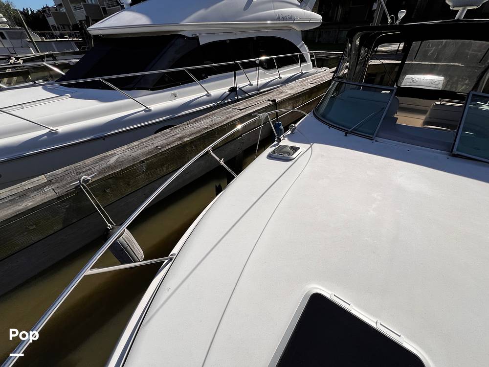 Slide: The Image of Rinker 320 Fiesta Vee 2005 - 15329333