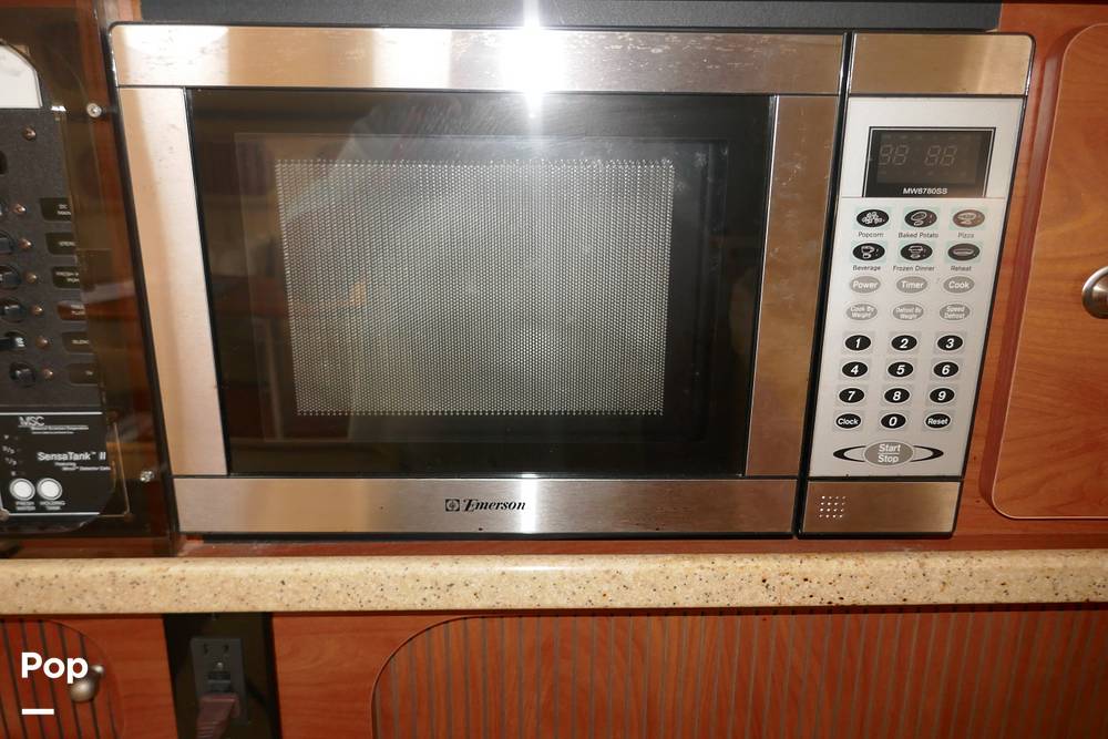 Slide: The Image of Rinker 342 Express Cruiser 2006 - 15551342