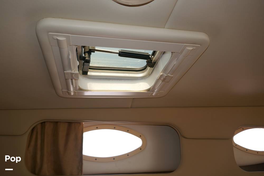 Slide: The Image of Rinker 342 Express Cruiser 2006 - 15551352