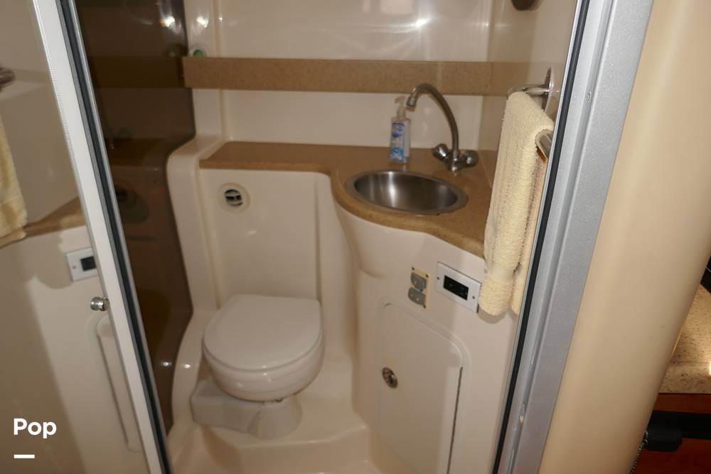 Slide: The Image of Rinker 342 Express Cruiser 2006 - 15551359