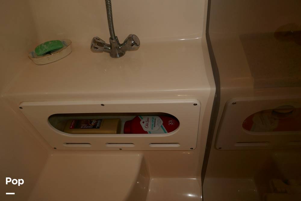 Slide: The Image of Rinker 342 Express Cruiser 2006 - 15551364