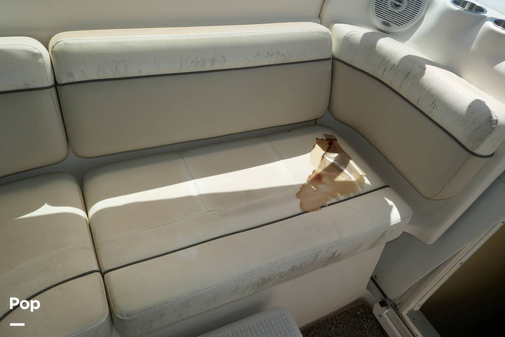 Slide: The Image of Rinker 342 Express Cruiser 2006 - 15551388