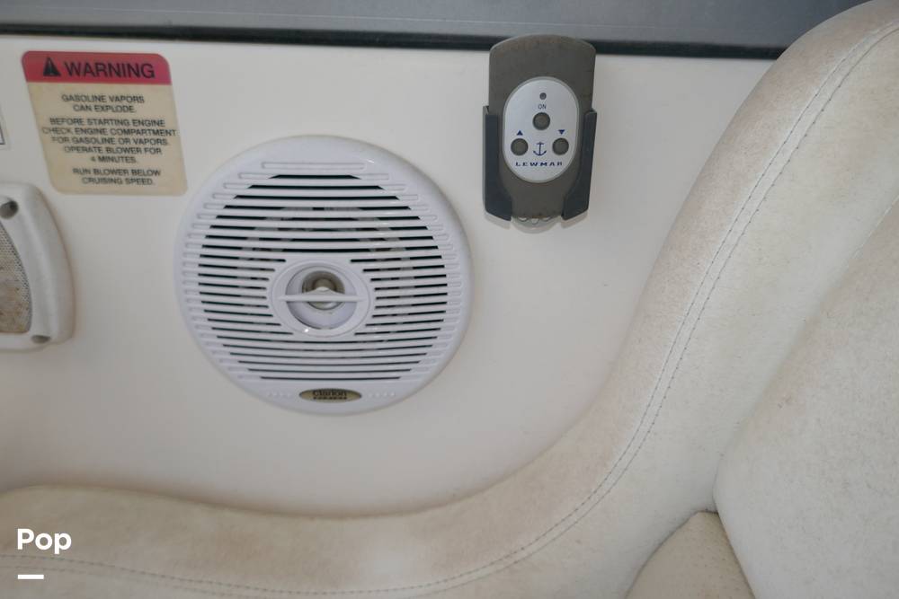 Slide: The Image of Rinker 342 Express Cruiser 2006 - 15551390