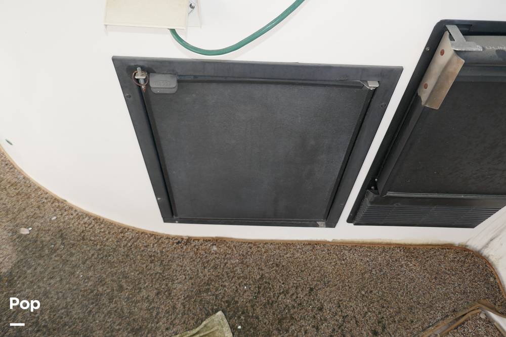 Slide: The Image of Rinker 342 Express Cruiser 2006 - 15551398