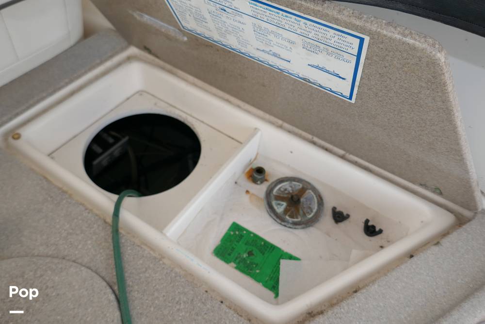 Slide: The Image of Rinker 342 Express Cruiser 2006 - 15551404