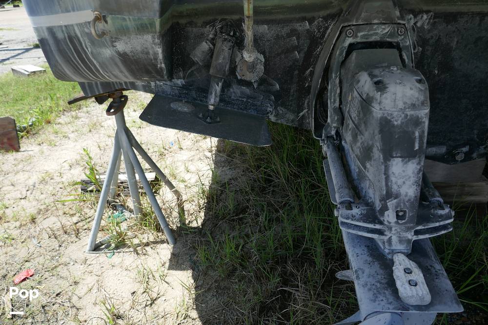 Slide: The Image of Rinker 342 Express Cruiser 2006 - 15551436