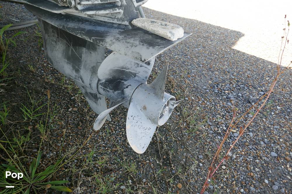 Slide: The Image of Rinker 342 Express Cruiser 2006 - 15551438