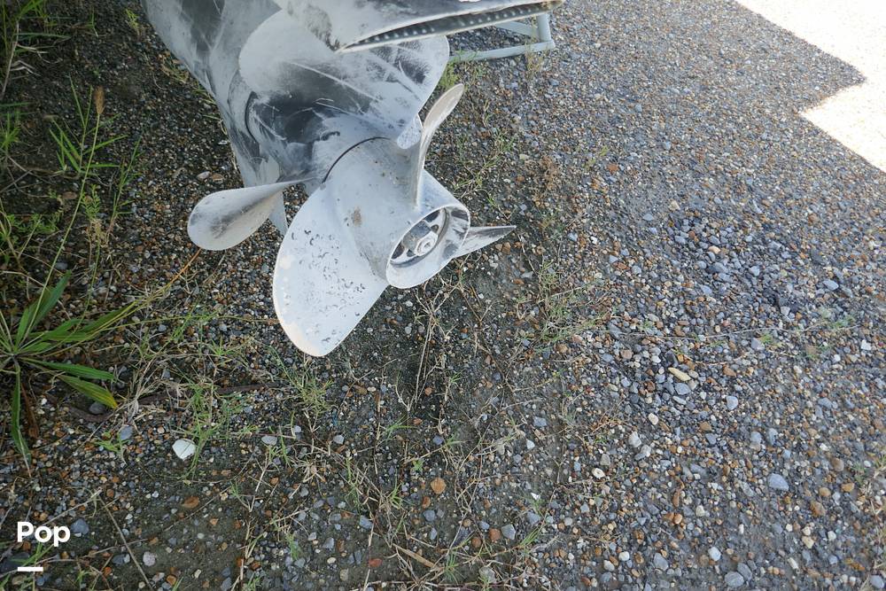 Slide: The Image of Rinker 342 Express Cruiser 2006 - 15551442