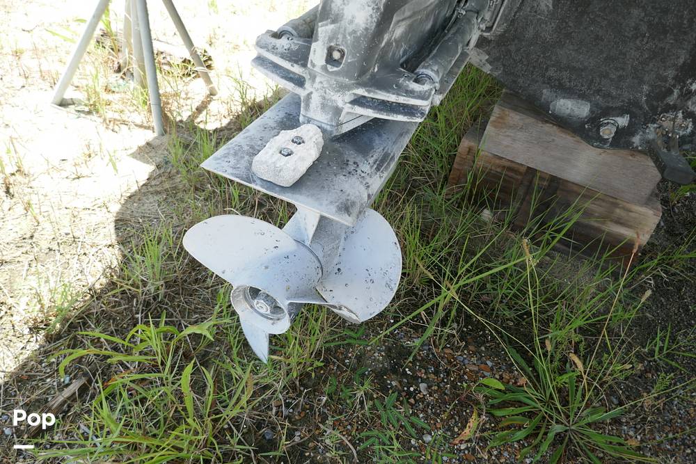 Slide: The Image of Rinker 342 Express Cruiser 2006 - 15551447