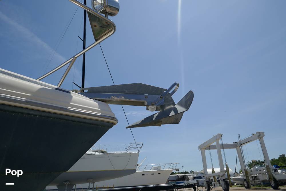 Slide: The Image of Rinker 342 Express Cruiser 2006 - 15551461