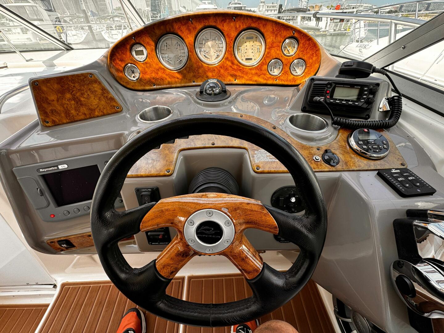 Slide: The Image of Rinker 342 Express Cruiser 2006 - 5555016