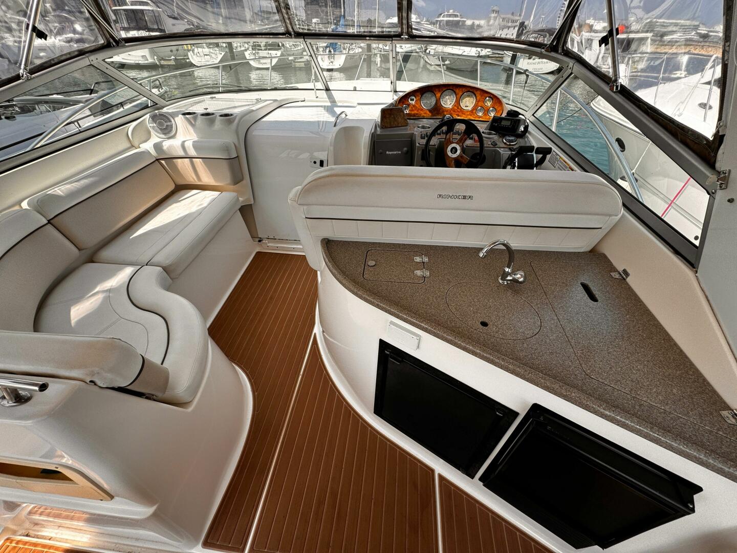 Slide: The Image of Rinker 342 Express Cruiser 2006 - 5555004