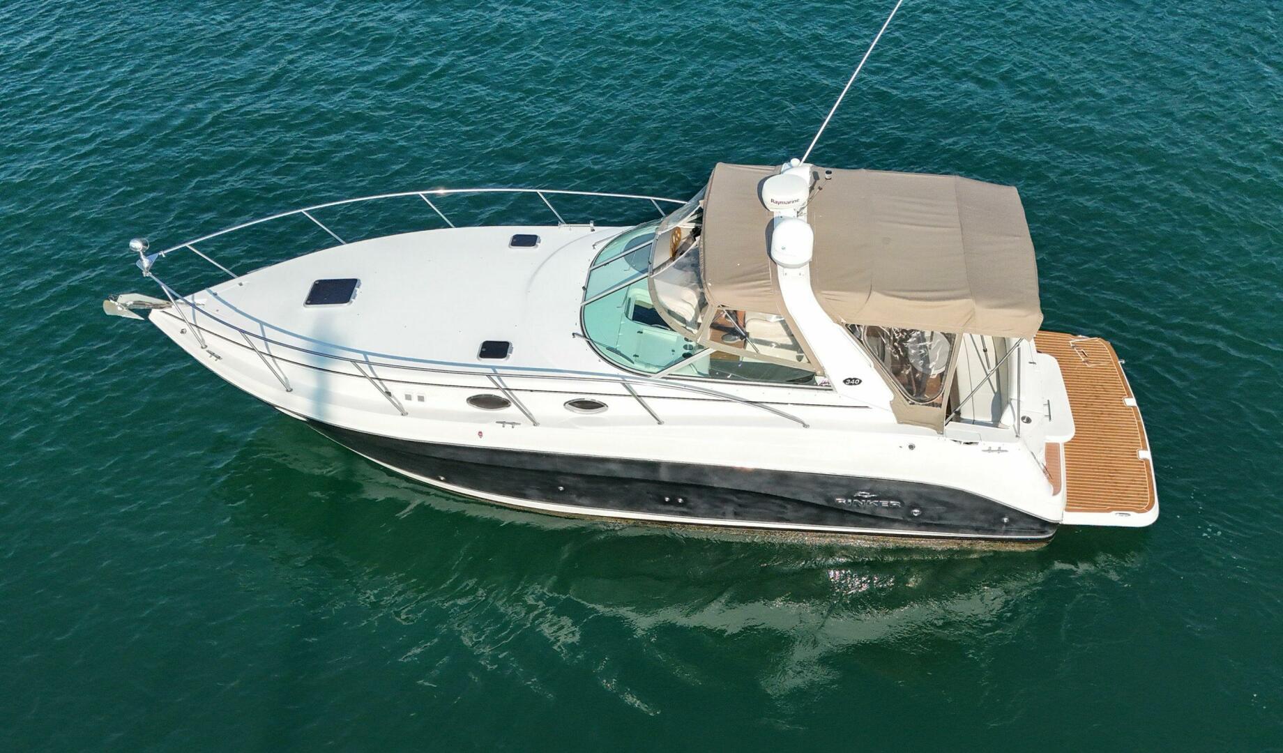 Slide: The Image of Rinker 342 Express Cruiser 2006 - 5555006