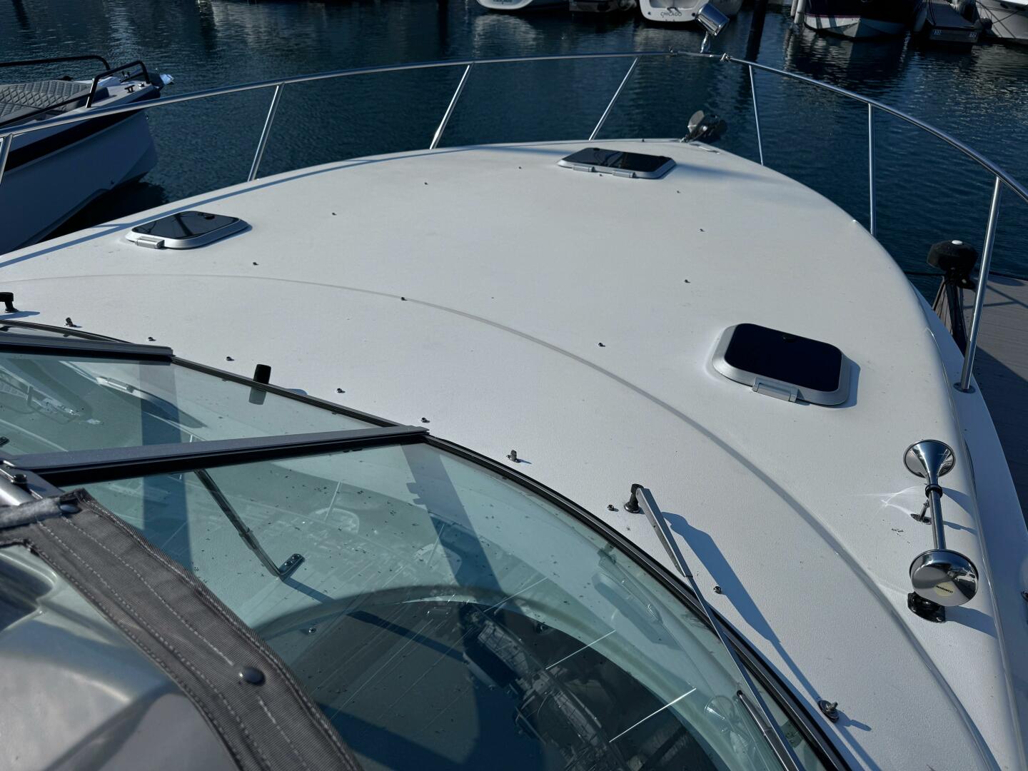 Slide: The Image of Rinker 342 Express Cruiser 2006 - 5555009