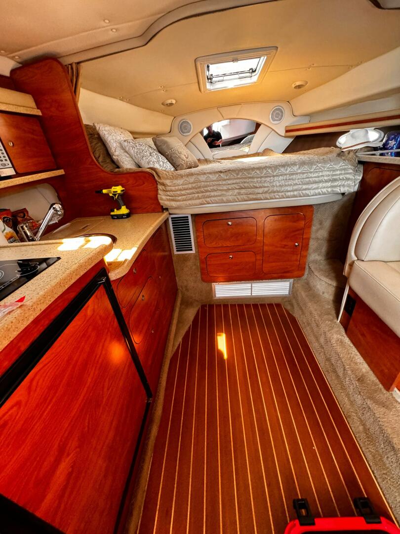 Slide: The Image of Rinker 342 Express Cruiser 2006 - 5555022