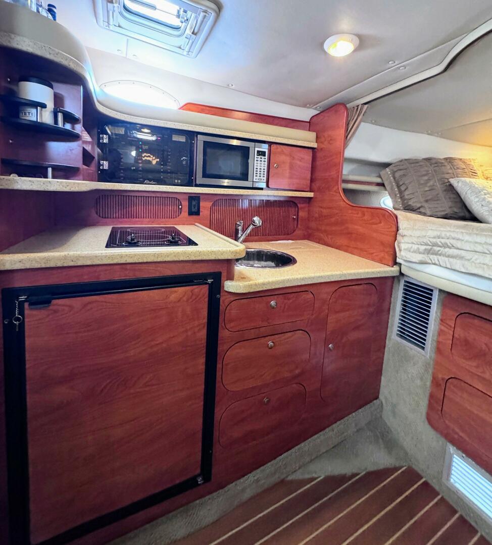 Slide: The Image of Rinker 342 Express Cruiser 2006 - 5555025