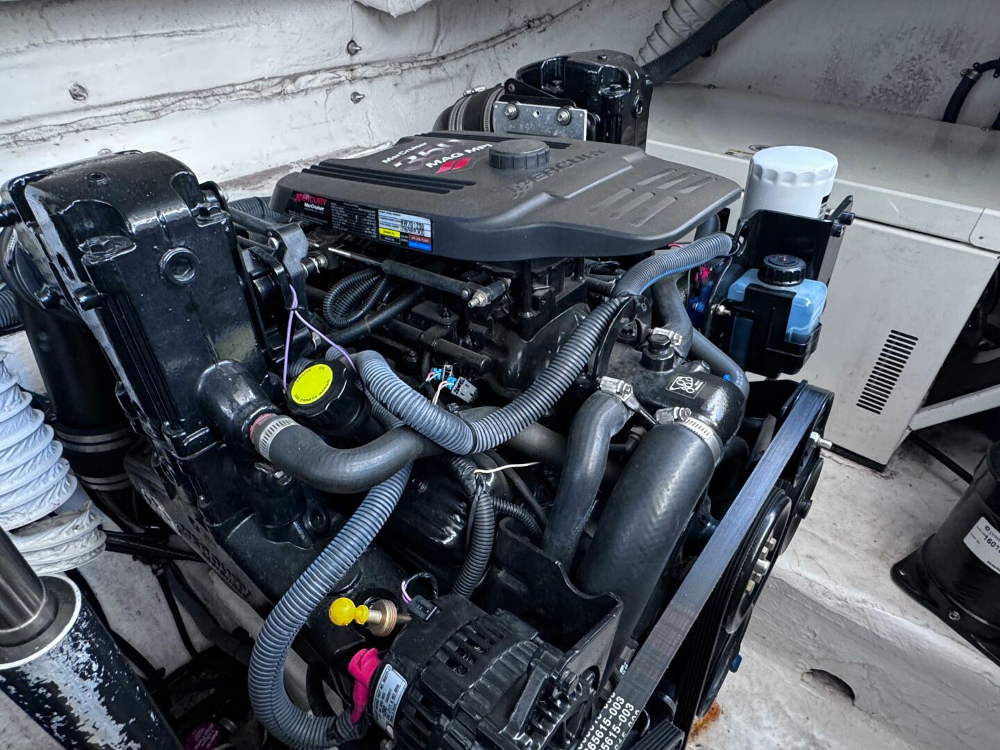 Slide: The Image of Rinker 342 Express Cruiser 2006 - 5555031