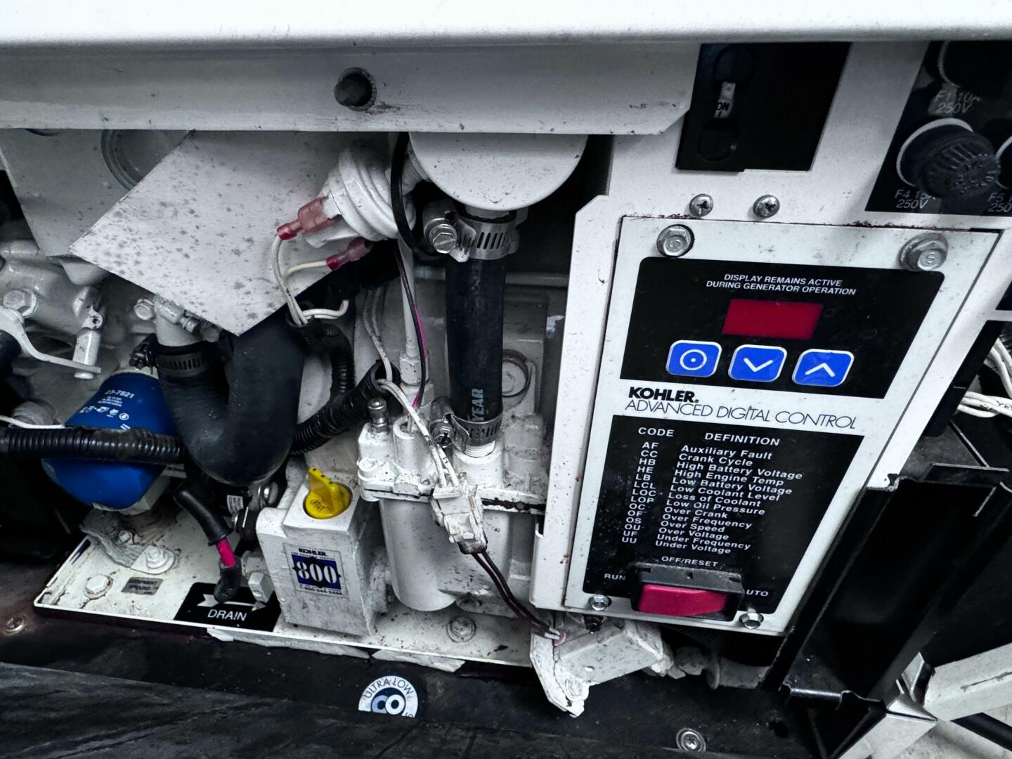 Slide: The Image of Rinker 342 Express Cruiser 2006 - 5555033