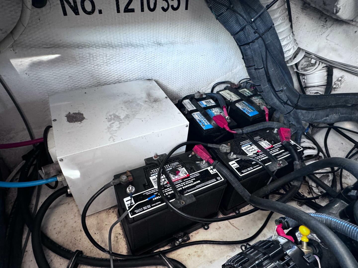 Slide: The Image of Rinker 342 Express Cruiser 2006 - 5555038