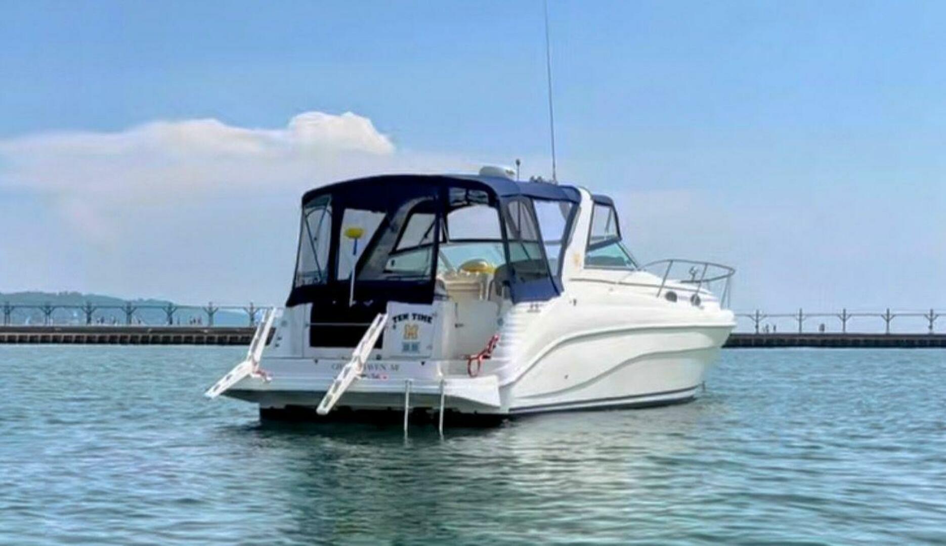 Slide: The Image of Rinker 342 Fiesta Vee 2004 - 5576881
