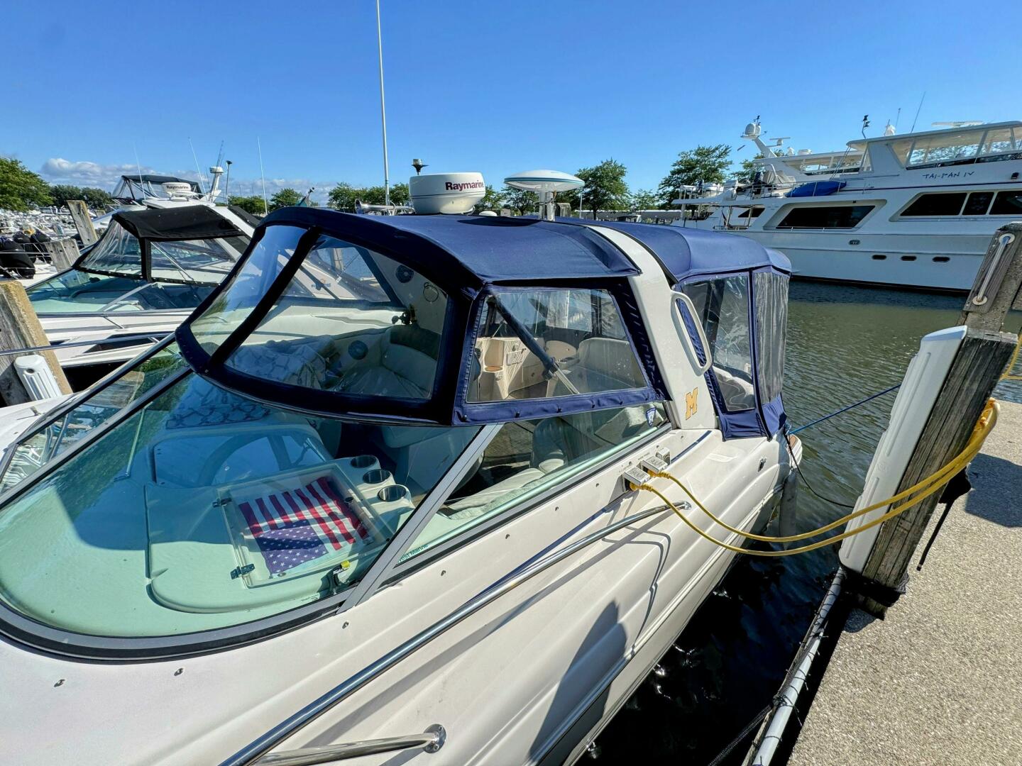 Slide: The Image of Rinker 342 Fiesta Vee 2004 - 5576886