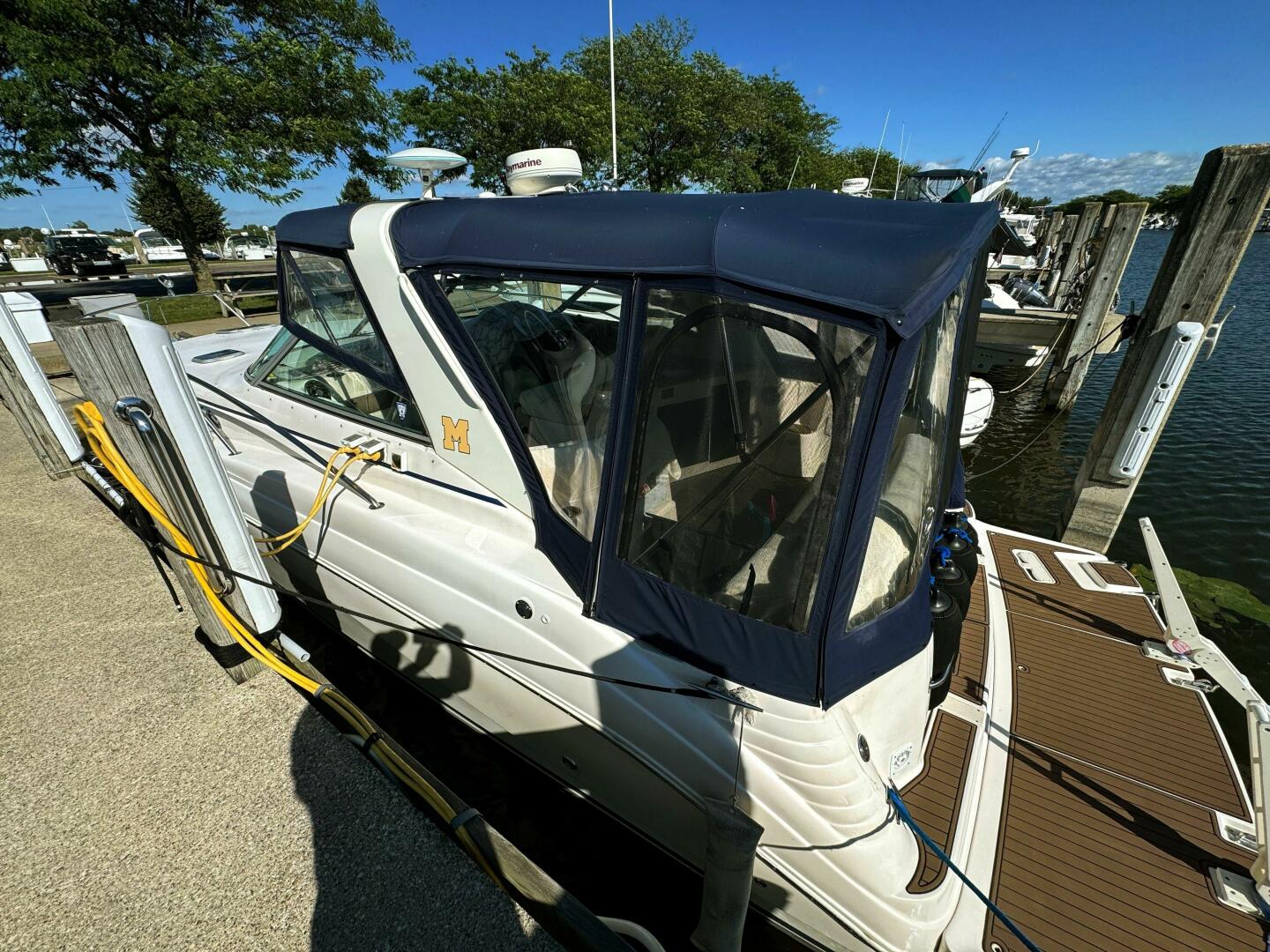 Slide: The Image of Rinker 342 Fiesta Vee 2004 - 5576890