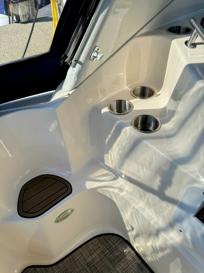 Slide: The Image of Rinker 342 Fiesta Vee 2004 - 5576916