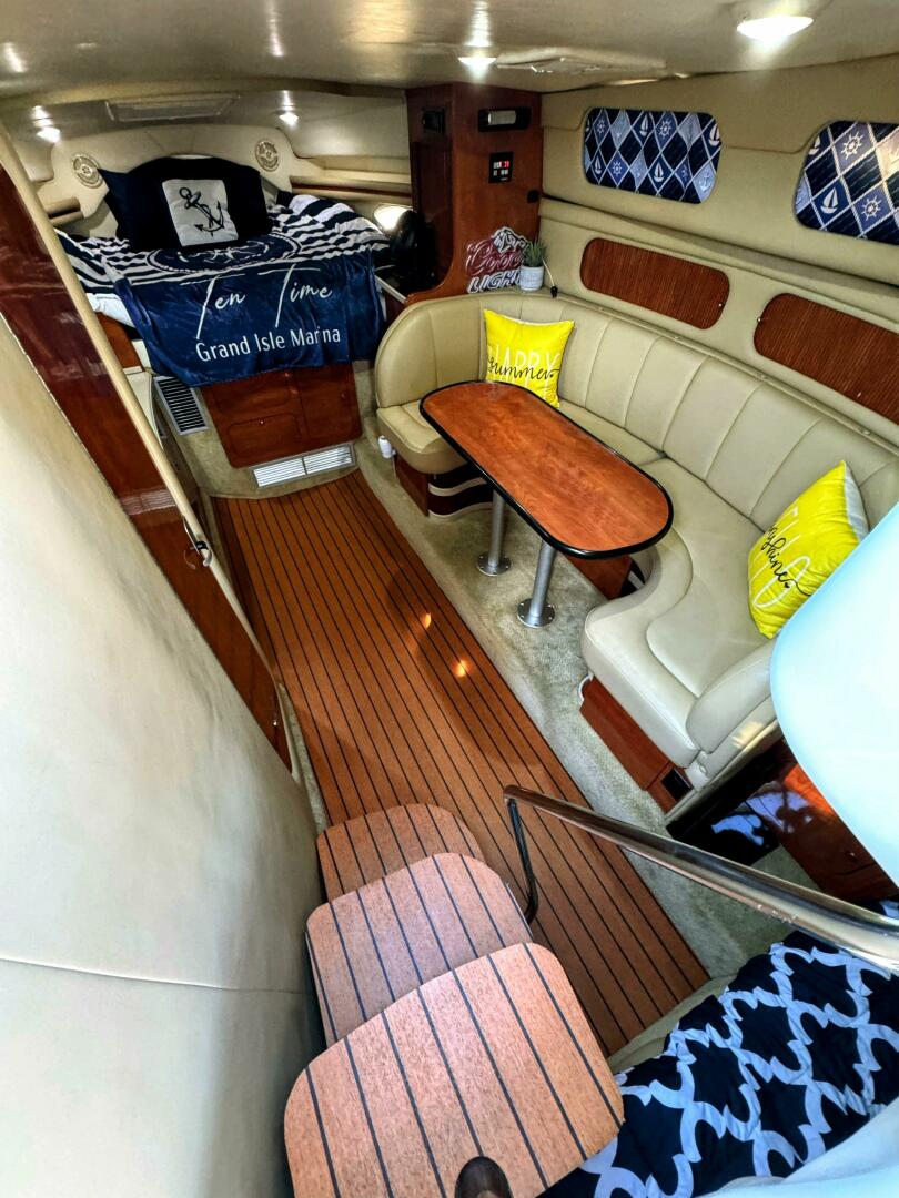 Slide: The Image of Rinker 342 Fiesta Vee 2004 - 5576919