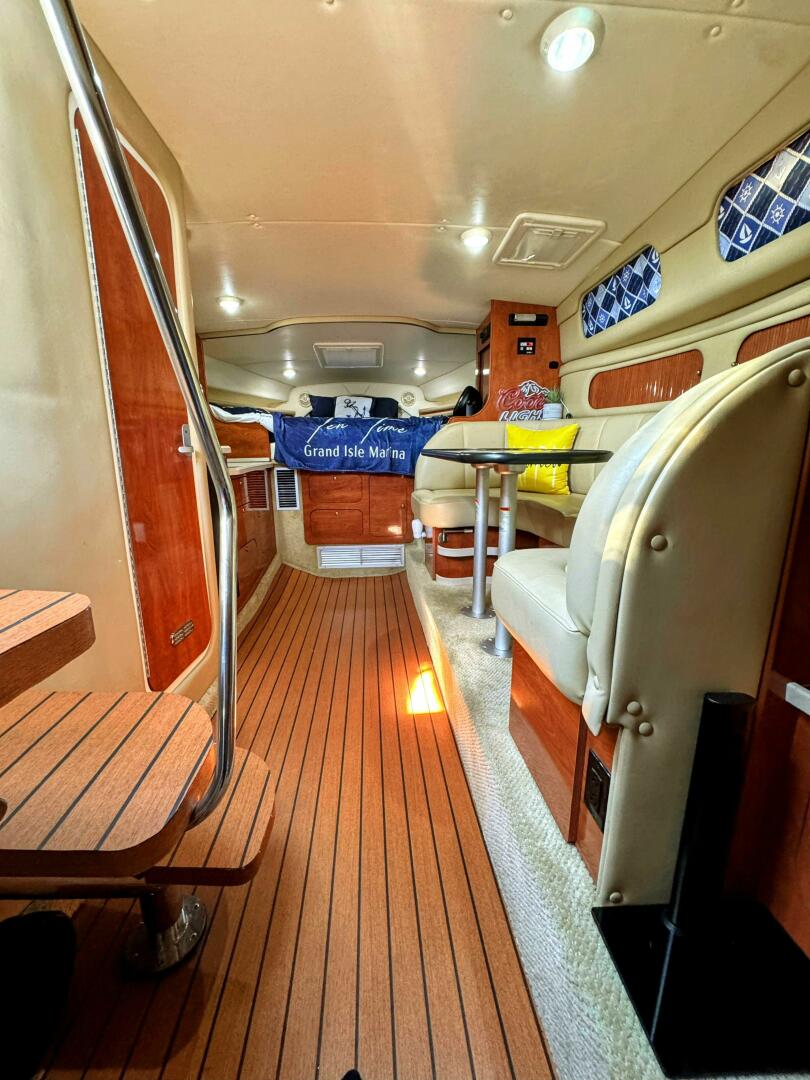 Slide: The Image of Rinker 342 Fiesta Vee 2004 - 5576924