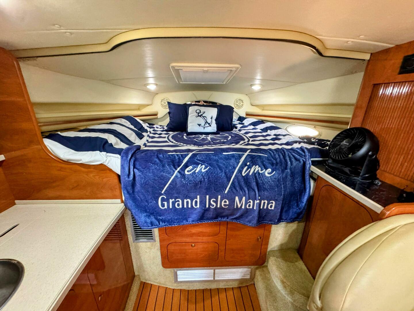 Slide: The Image of Rinker 342 Fiesta Vee 2004 - 5576939