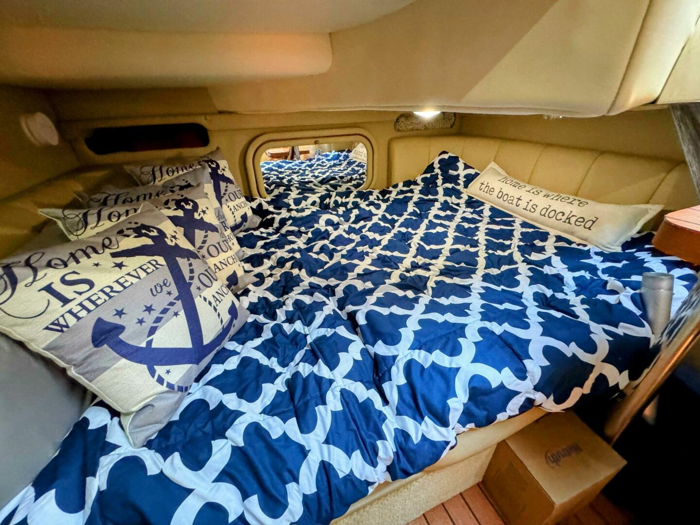 Slide: The Image of Rinker 342 Fiesta Vee 2004 - 5576948