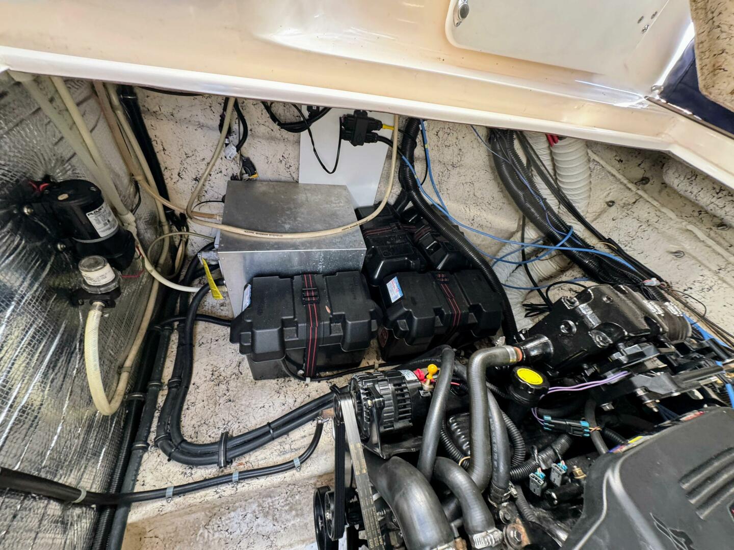 Slide: The Image of Rinker 342 Fiesta Vee 2004 - 5576951