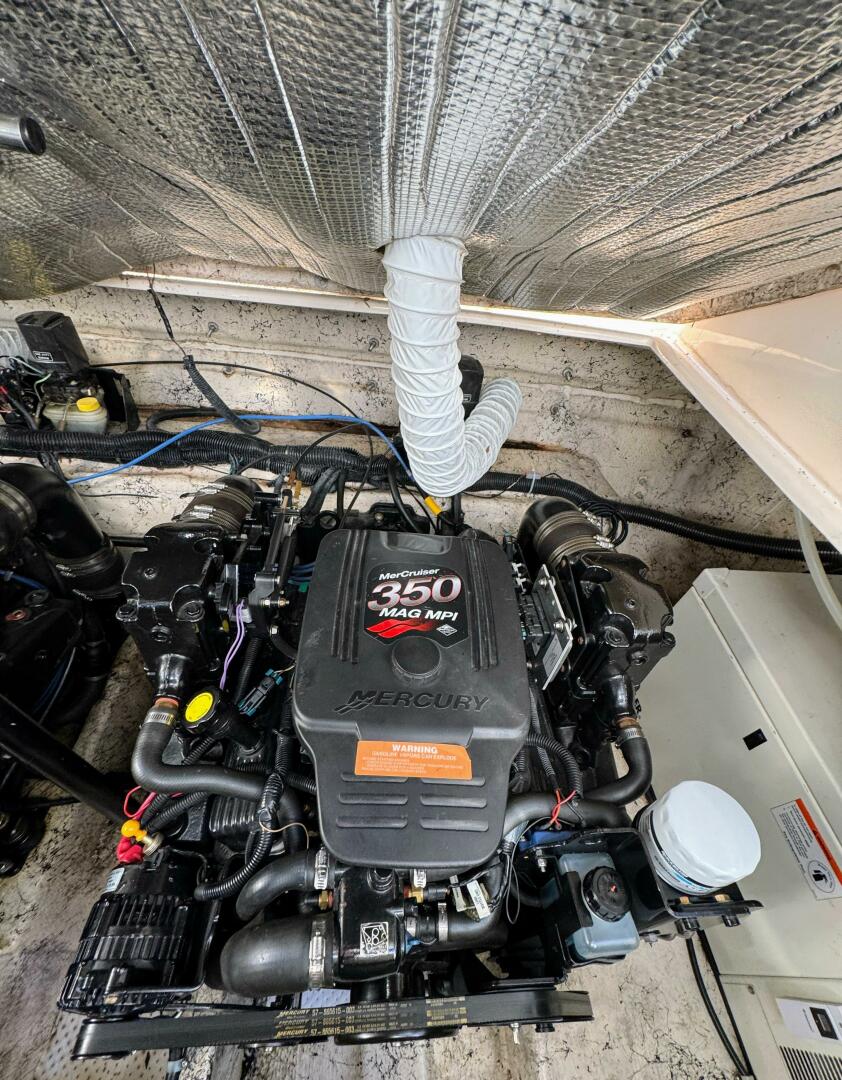 Slide: The Image of Rinker 342 Fiesta Vee 2004 - 5576953