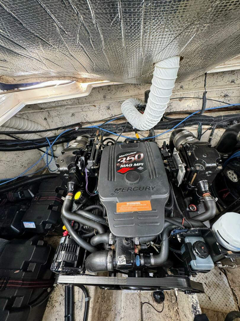 Slide: The Image of Rinker 342 Fiesta Vee 2004 - 5576954