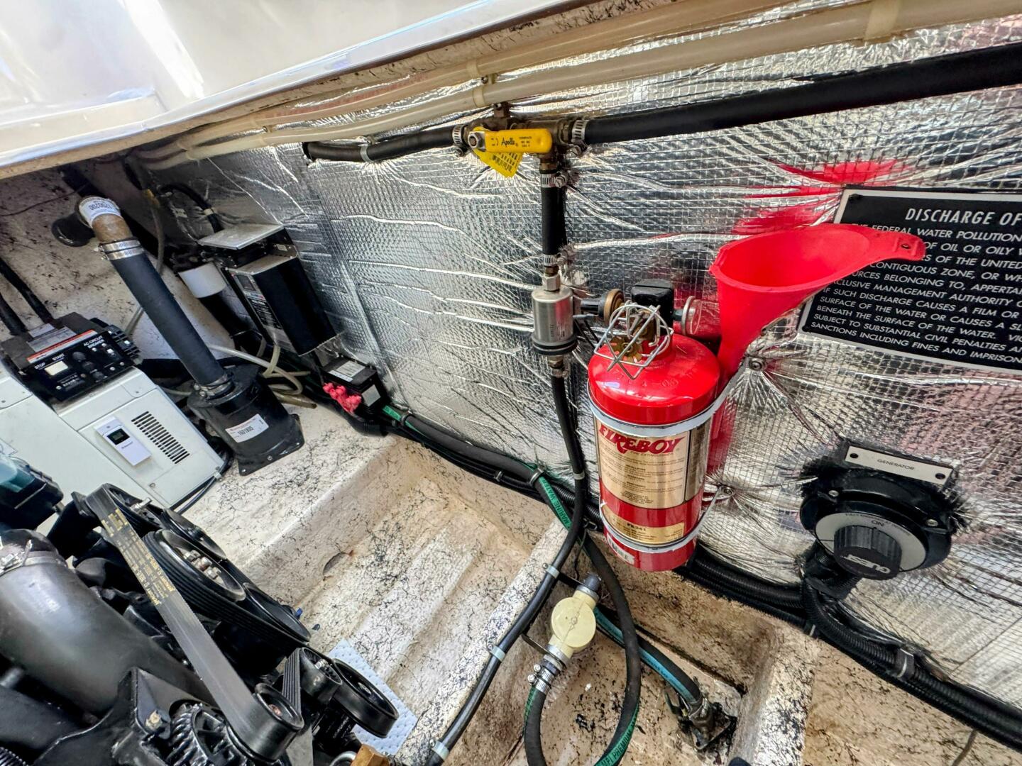 Slide: The Image of Rinker 342 Fiesta Vee 2004 - 5576958