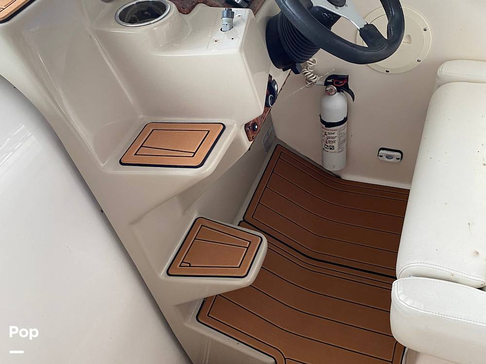 Slide: The Image of Rinker Fiesta Vee 270 2003 - 163