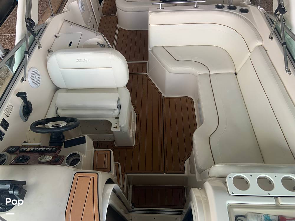 Slide: The Image of Rinker Fiesta Vee 270 2003 - 22