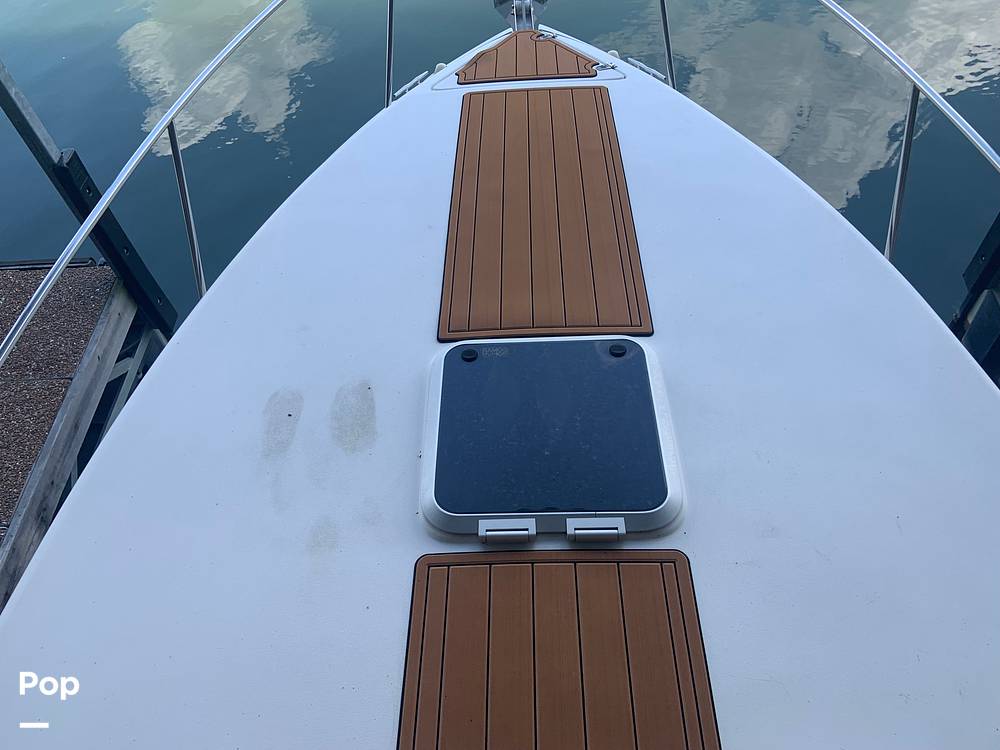 Slide: The Image of Rinker Fiesta Vee 270 2003 - 24