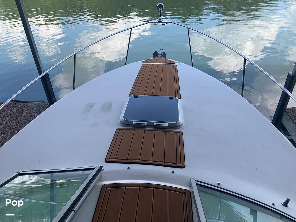 Slide: The Image of Rinker Fiesta Vee 270 2003 - 25