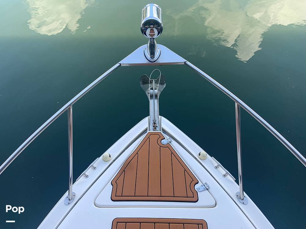 Slide: The Image of Rinker Fiesta Vee 270 2003 - 26
