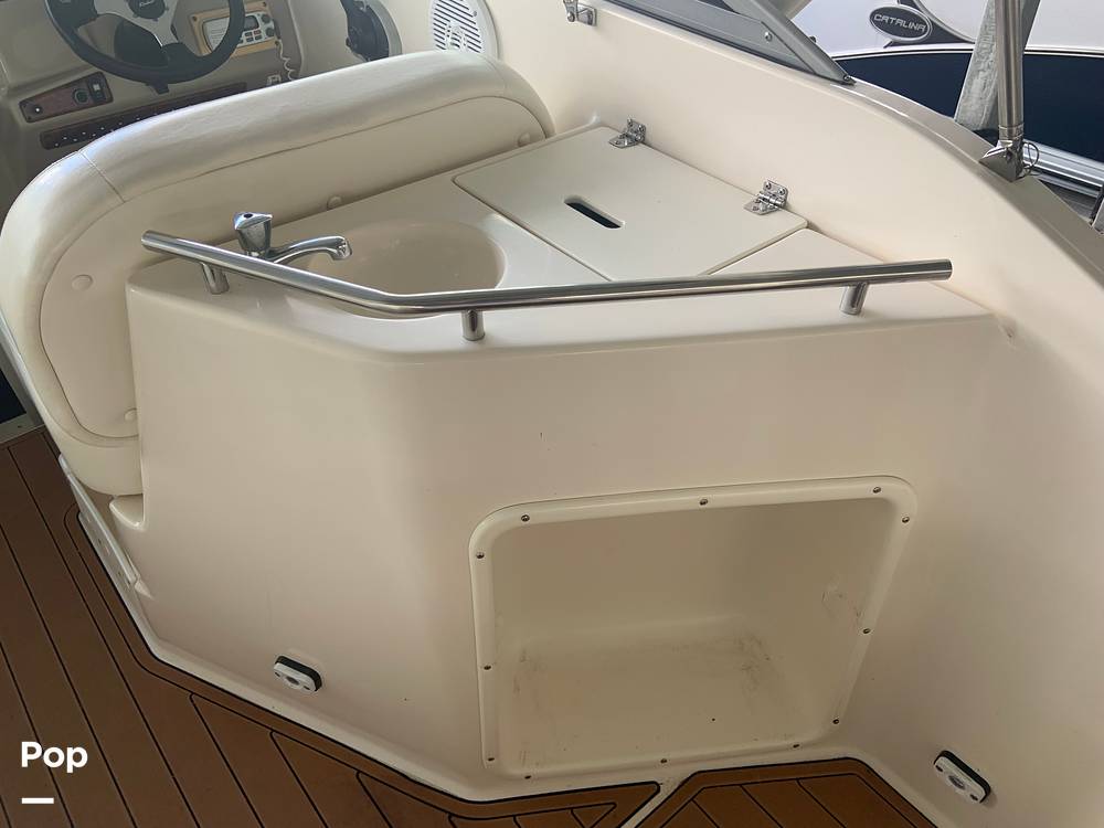 Slide: The Image of Rinker Fiesta Vee 270 2003 - 78