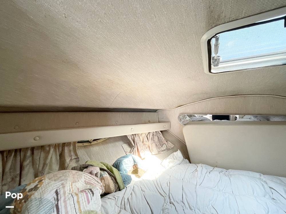 Slide: The Image of V Berth - 14843050