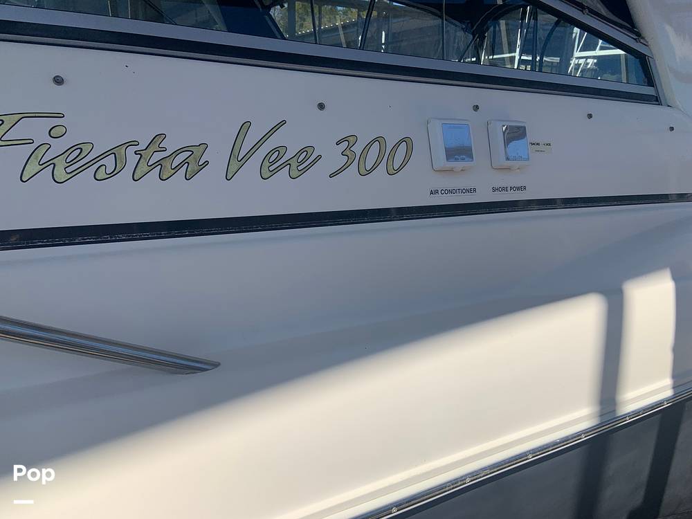 Slide: The Image of Rinker Fiesta Vee 300 2006 - 162