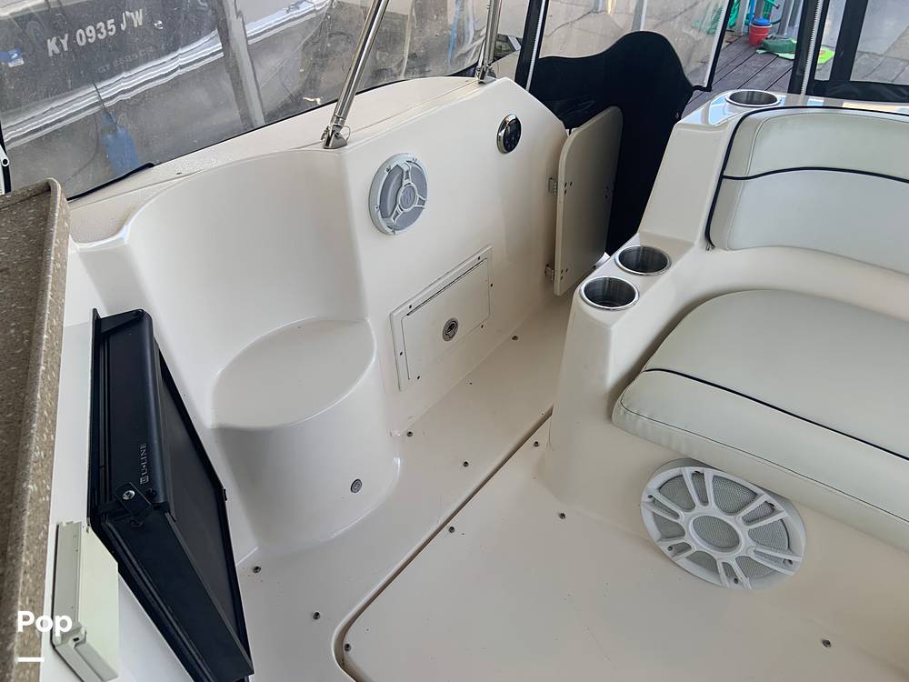Slide: The Image of Rinker Fiesta Vee 300 2006 - 23