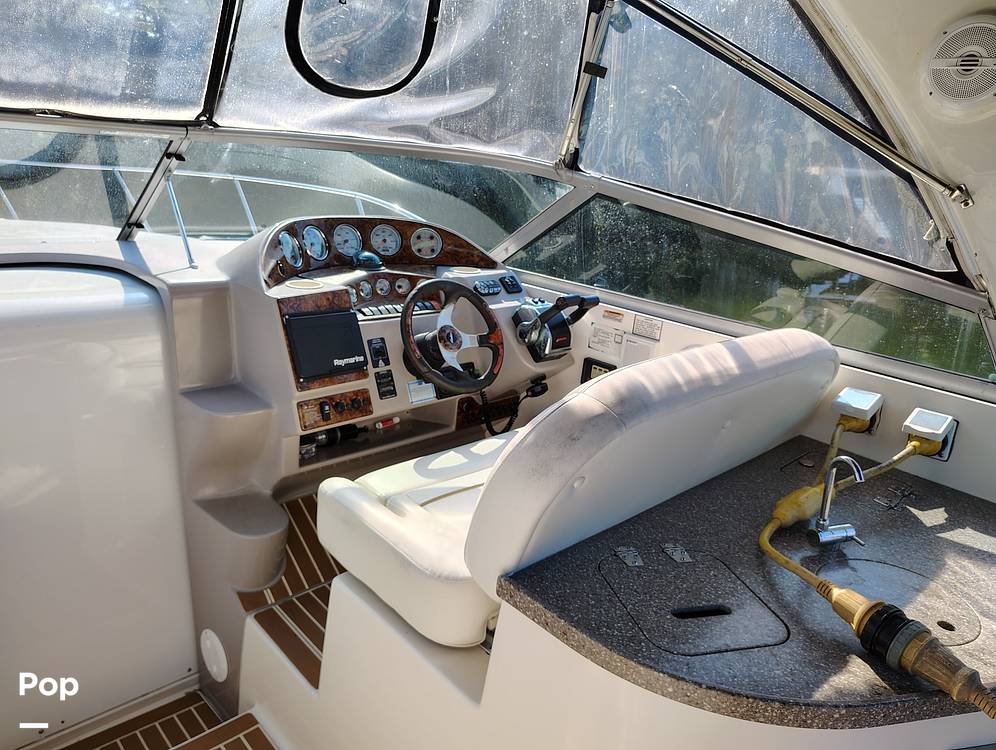 Slide: The Image of Rinker Fiesta Vee 312 2005 - 14735824