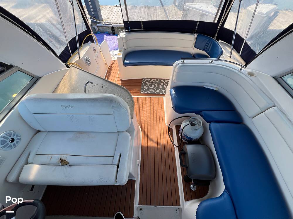 Slide: The Image of Rinker Fiesta Vee 312 2005 - 14667474